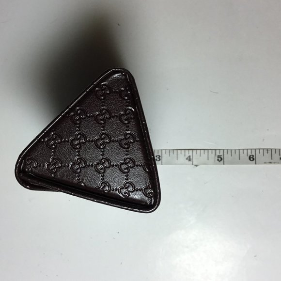 Gucci Faux Leather Embossed Sunglass/Eyeglass Triangle Case Brown W/ Cloth EUC - Picture 7 of 7